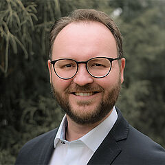 Dr. Andreas Achtzehn